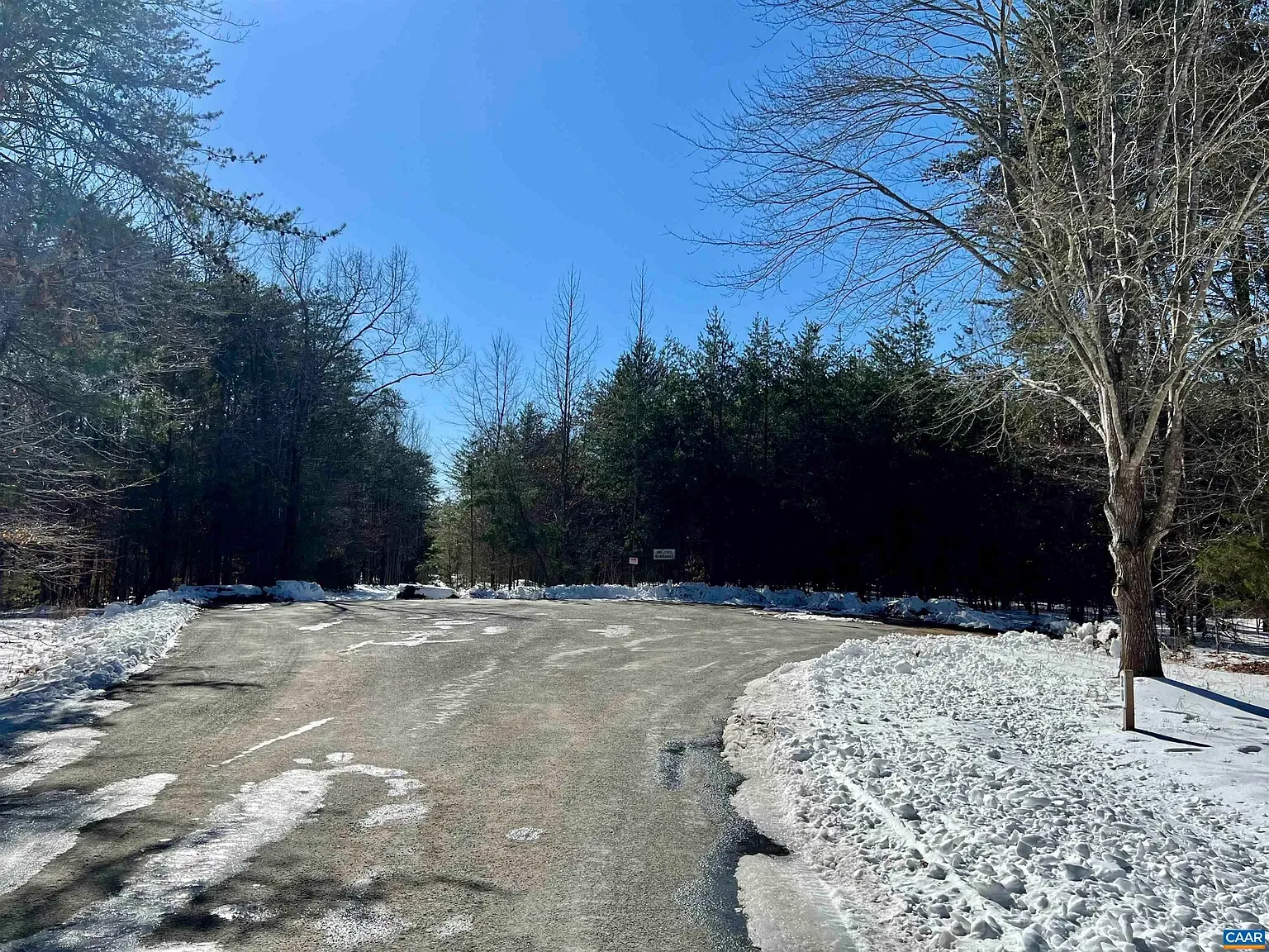 Photo 5 of 26 Allen Dr, Farmville