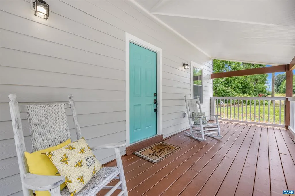 Photo 2 of 3418 Ridge Rd, Barboursville