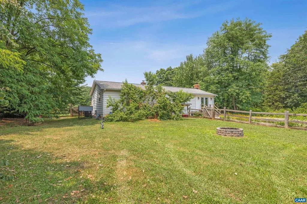 Photo 3 of 19129 Allens Ln, Culpeper