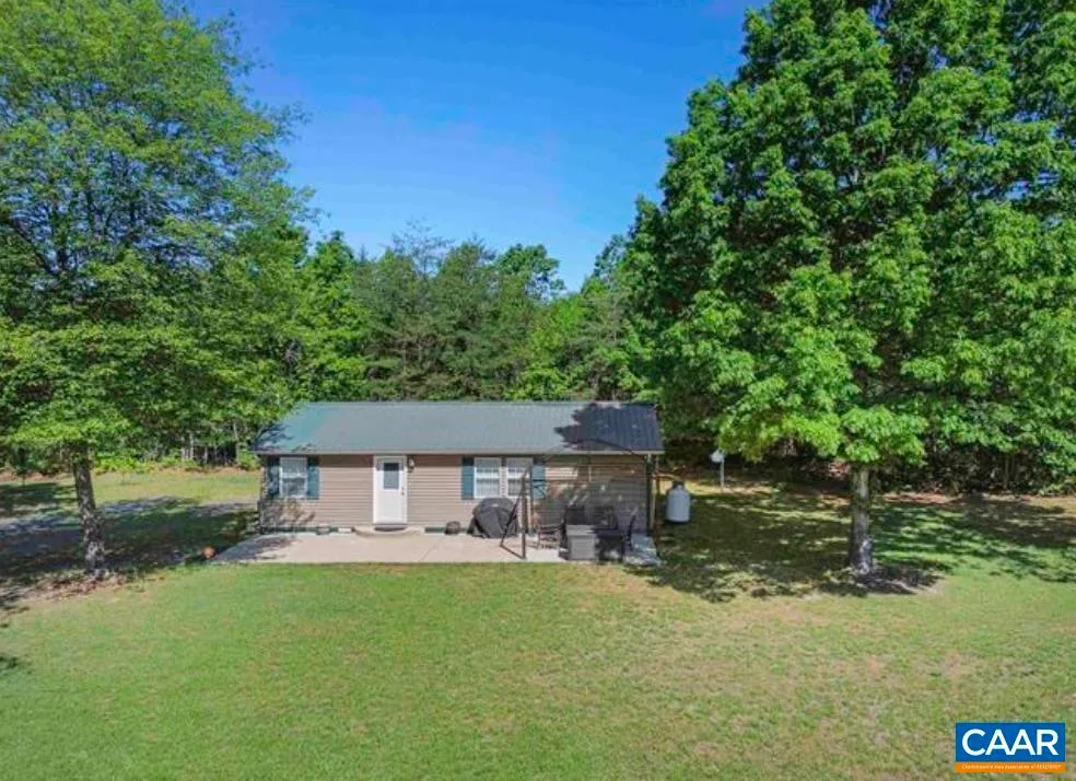Photo 4 of 10239 Howardsville Rd, Howardsville